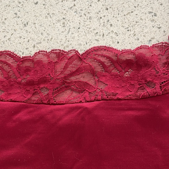 White House Black Market red tank. Size small - Picture 5 of 6